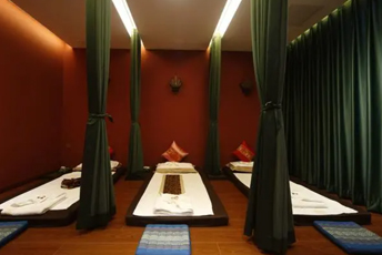 杭州泰式按摩的被动瑜伽:当身体被折叠成诗